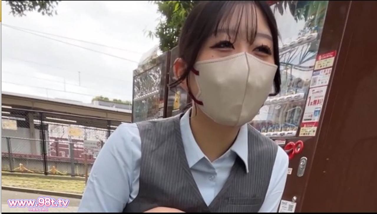 FC2PPV-4789788- オリジナル個人撮影♥マッチングアプリで出会ったツンデレOL（25歳）